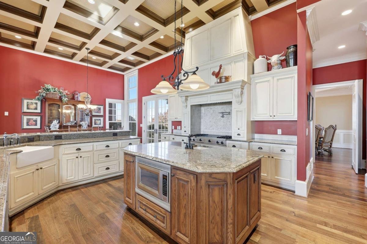 4620 Highland Drive Gainesville - 73