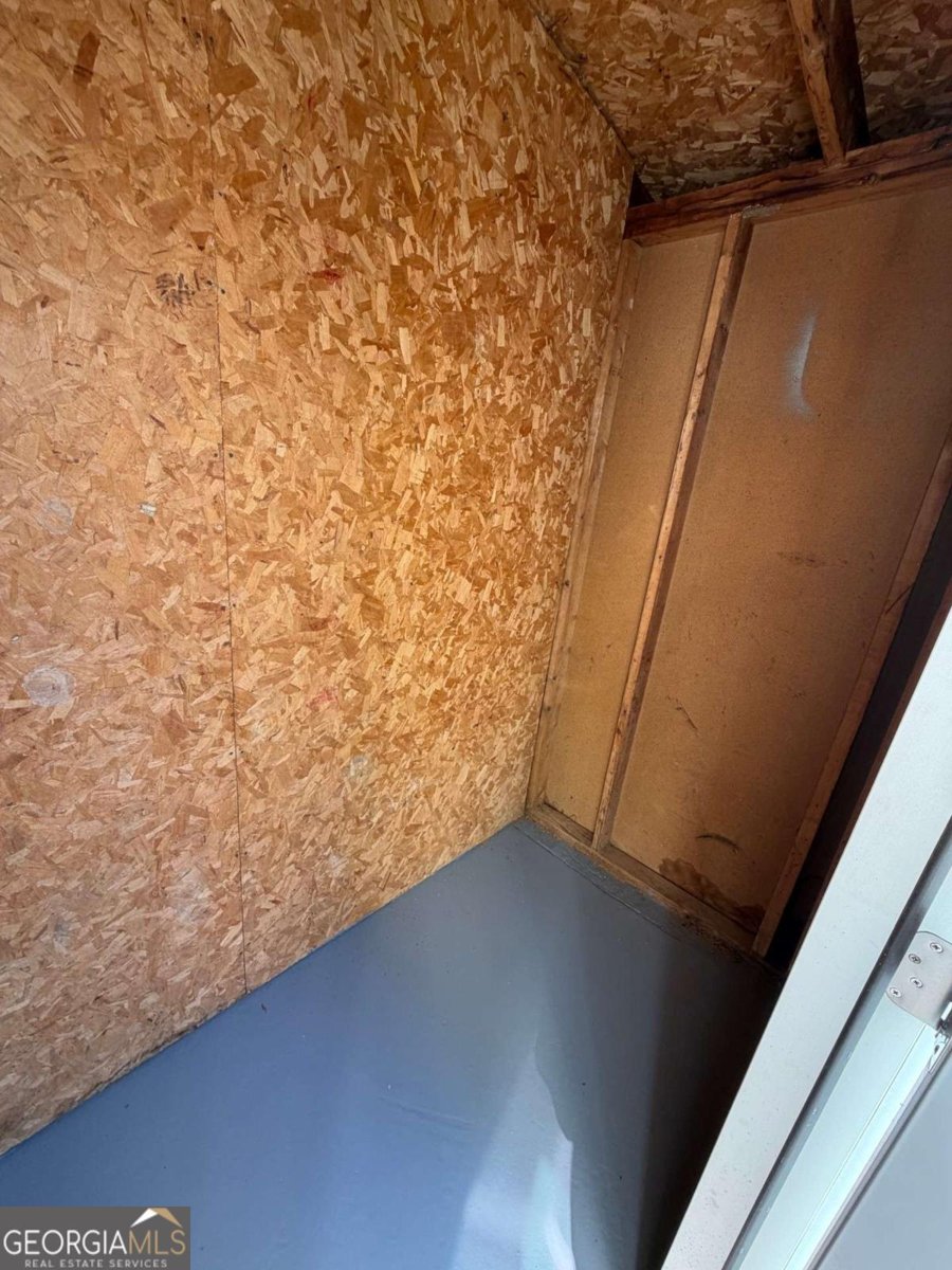 2250 Kings Gate Circle Snellville - 33