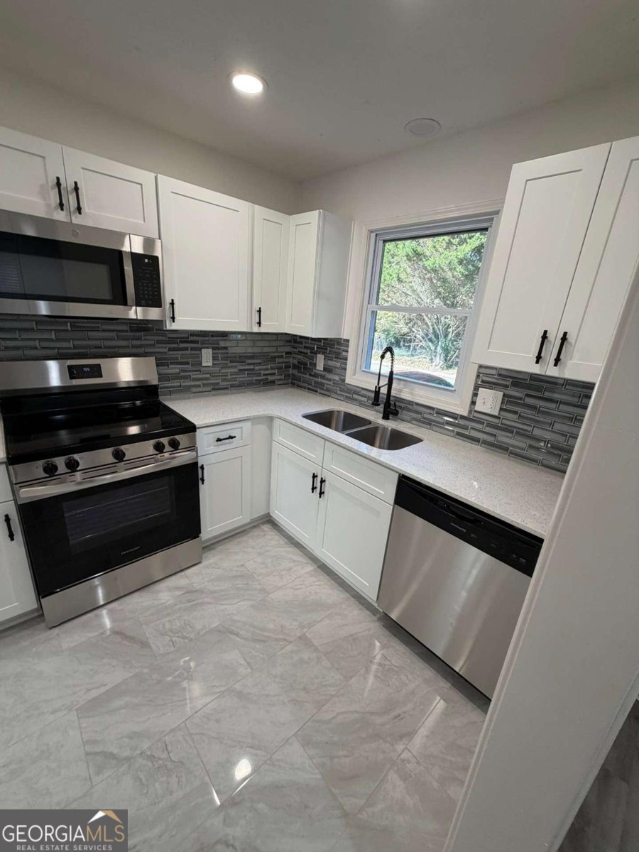 2250 Kings Gate Circle Snellville - 8