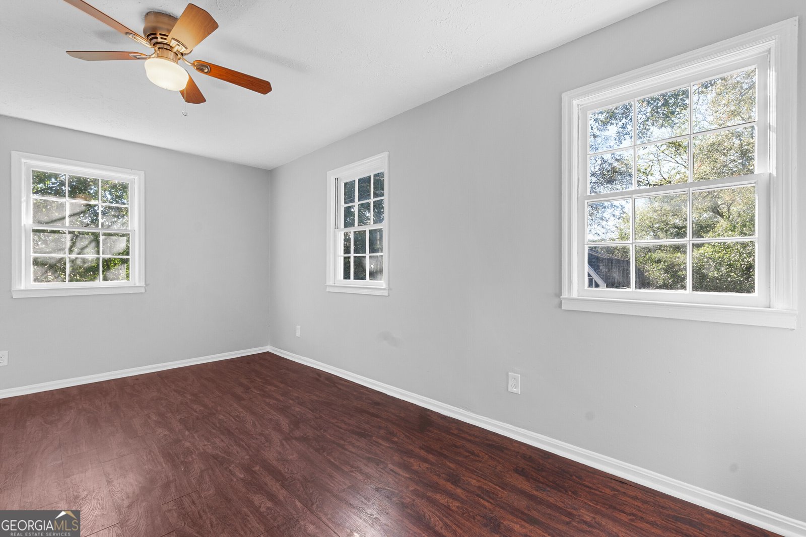 4241 Pinedale Drive Macon - 27