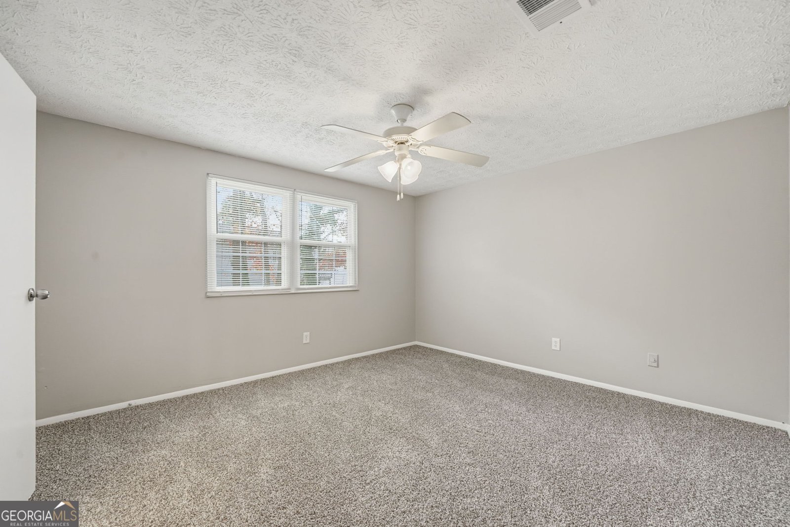 5323 Tracey Drive Stone Mountain - 3