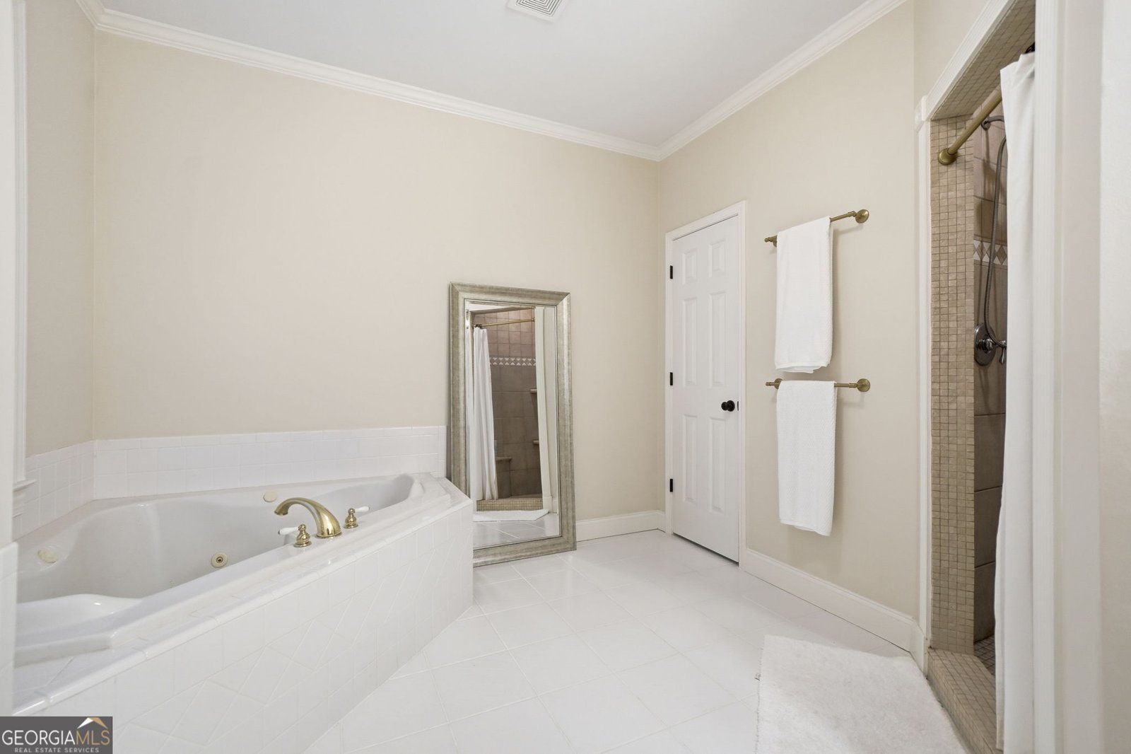 320 Allendale Drive Canton - 44