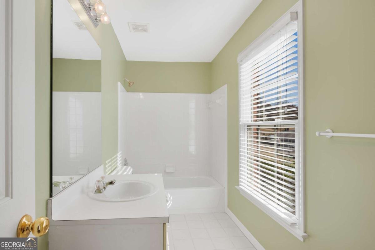 161 Brook Lane Roswell - 40