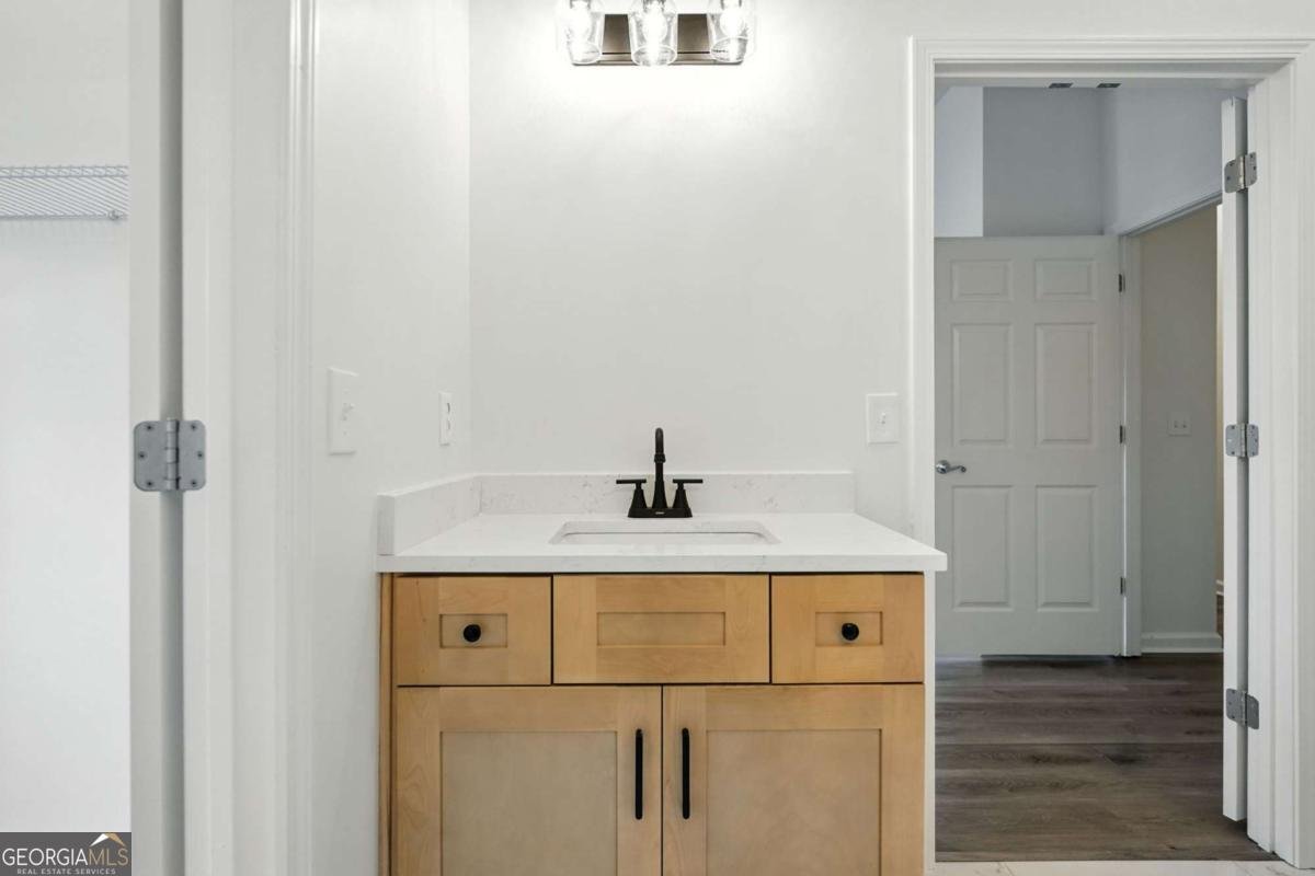 509 COURTYARD Way Woodstock - 20