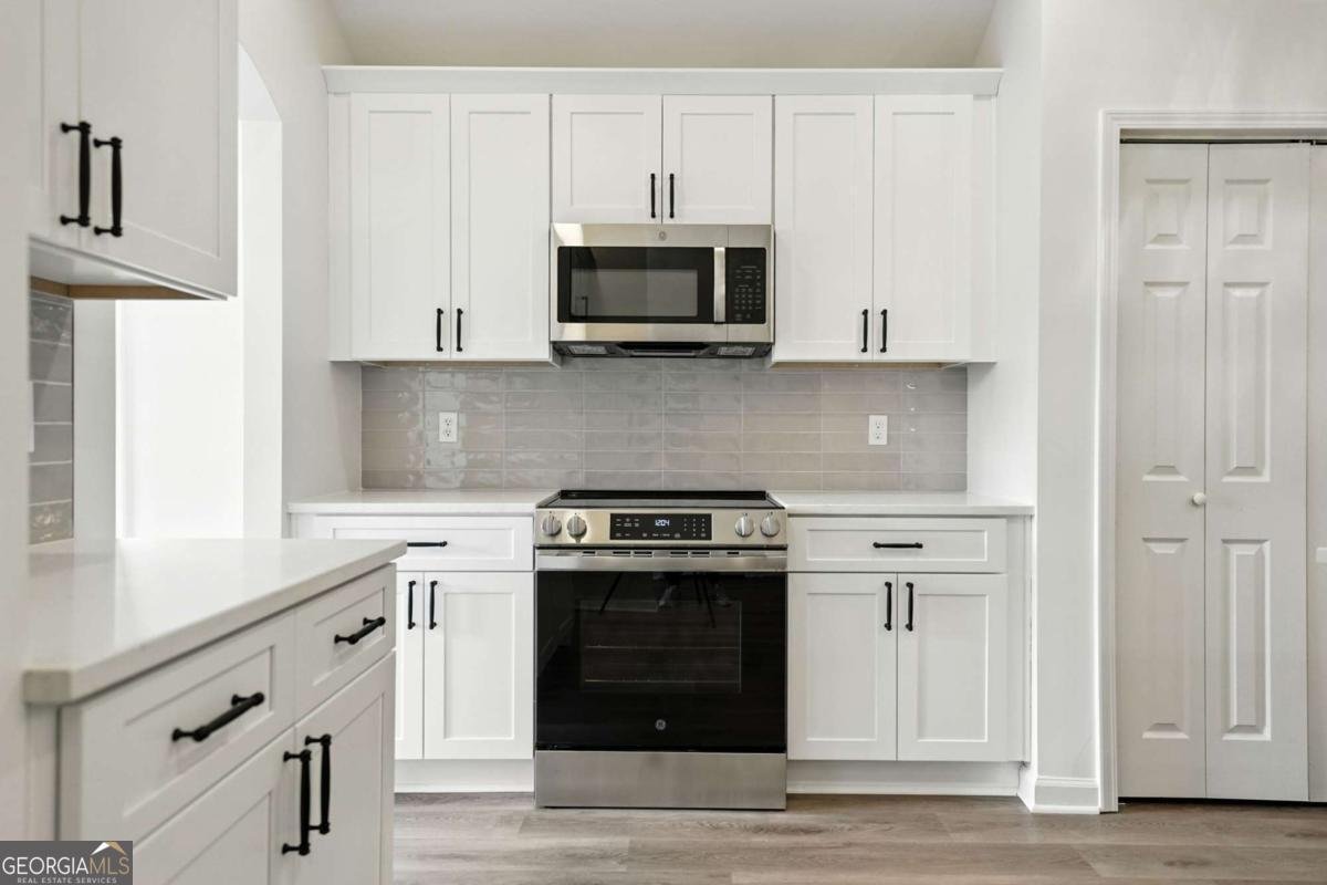 509 COURTYARD Way Woodstock - 6