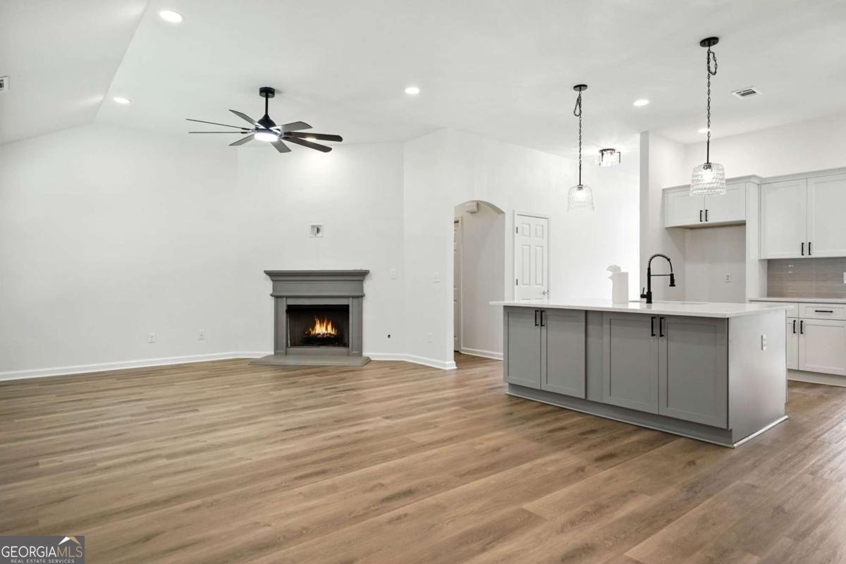 509 COURTYARD Way Woodstock - 7