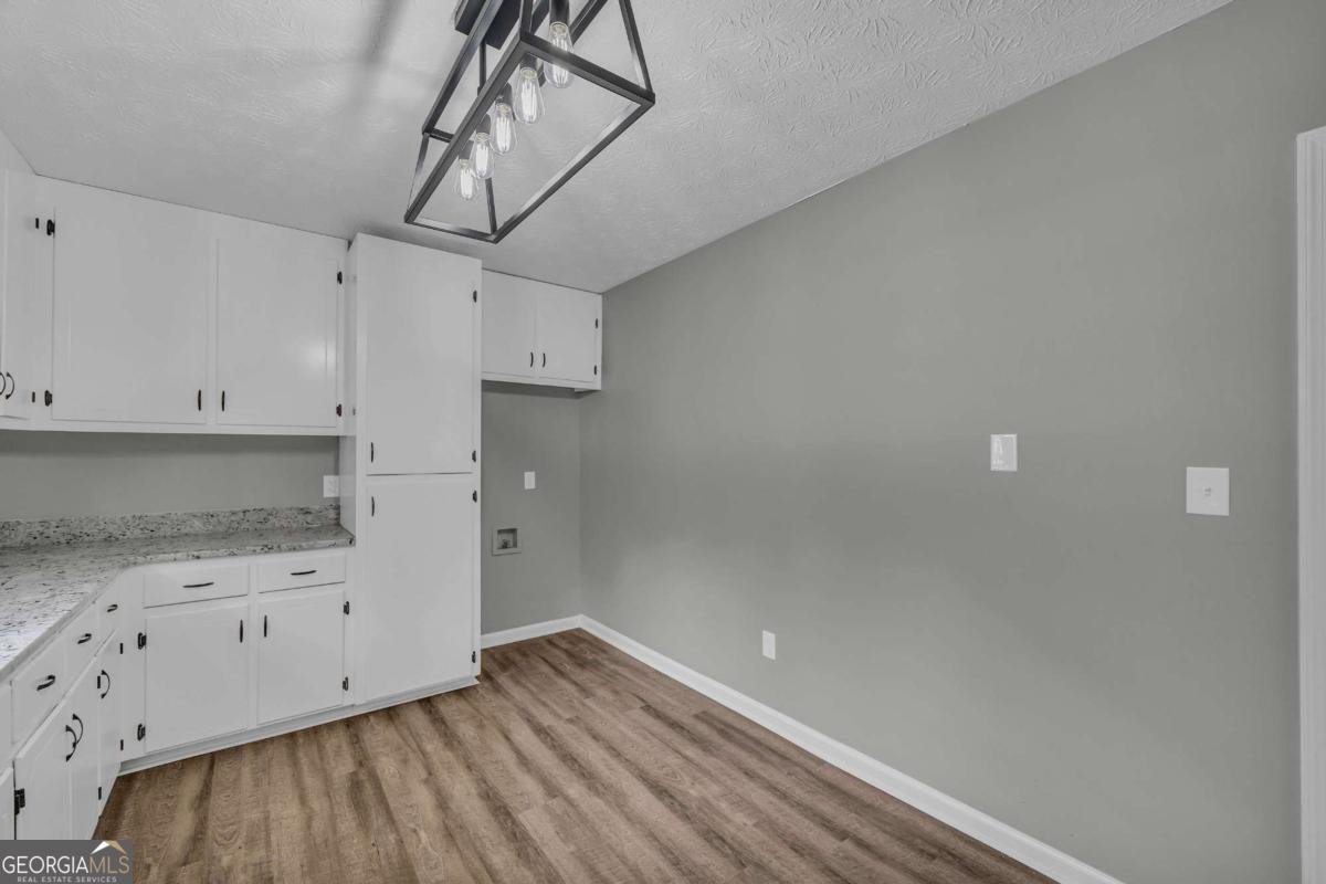 310 Airport Road Athens - 31