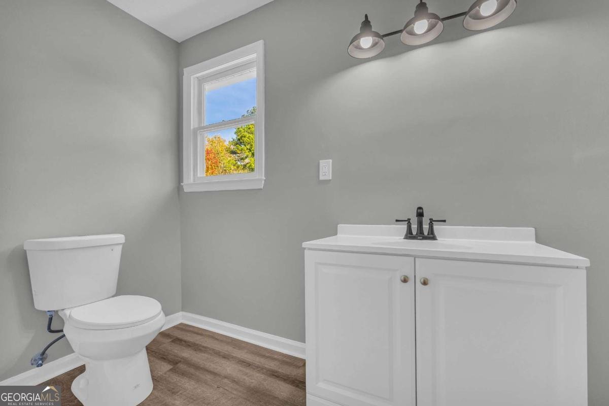 310 Airport Road Athens - 38