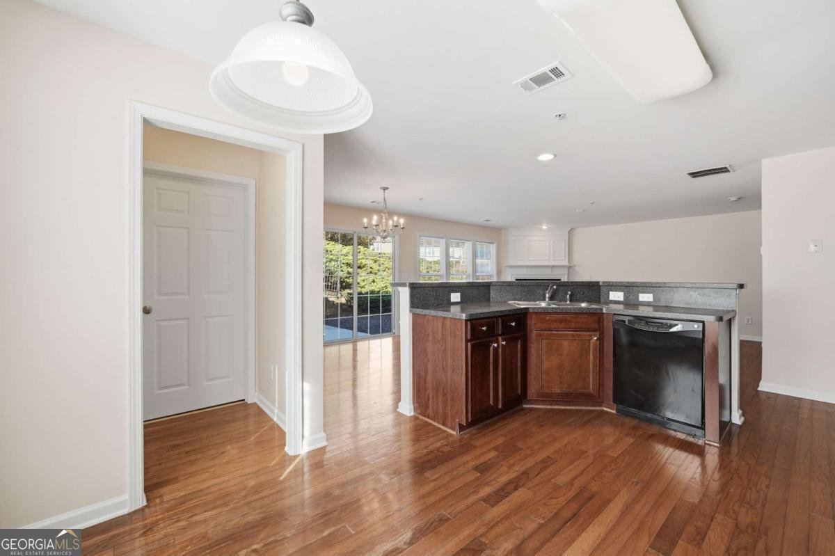 702 Acampora Drive Woodstock - 4