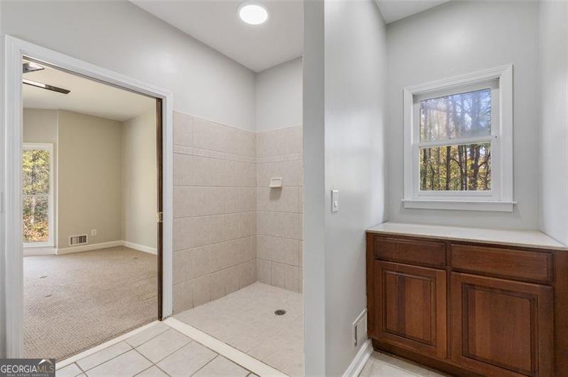 5768 LOST GROVE Drive Lilburn - 14