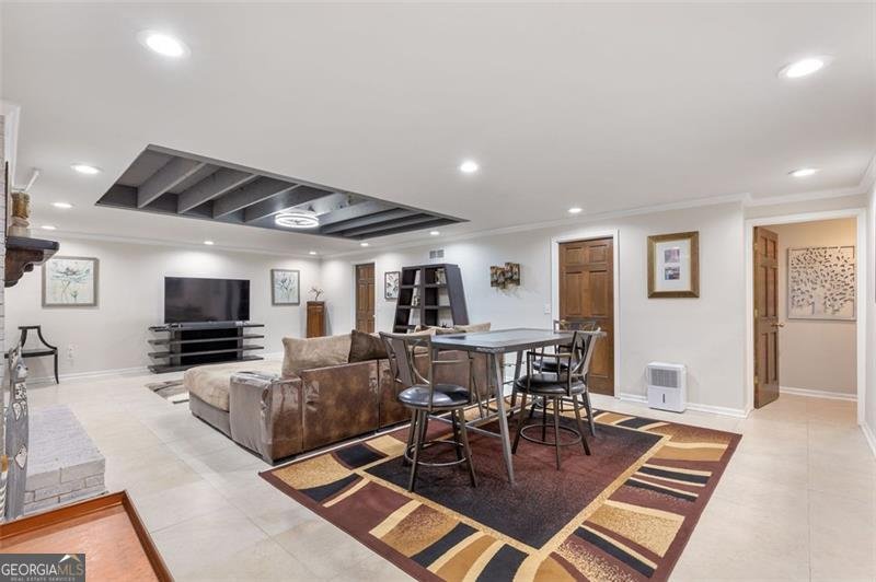 5768 LOST GROVE Drive Lilburn - 38