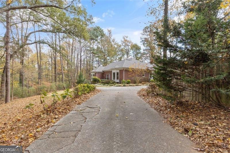 5768 LOST GROVE Drive Lilburn - 58