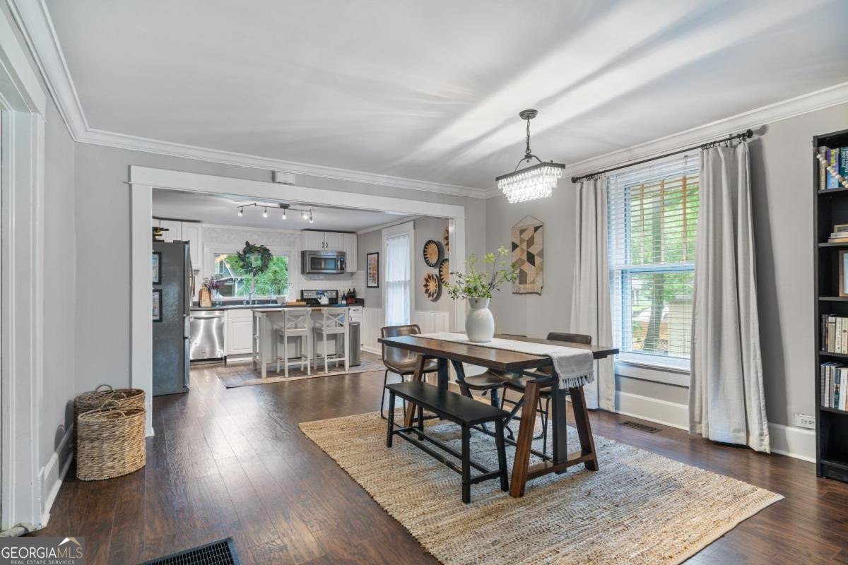 2152 Forrest Place Atlanta - 9