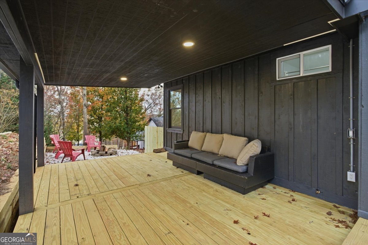 4225 Twin Rivers Drive Gainesville - 24