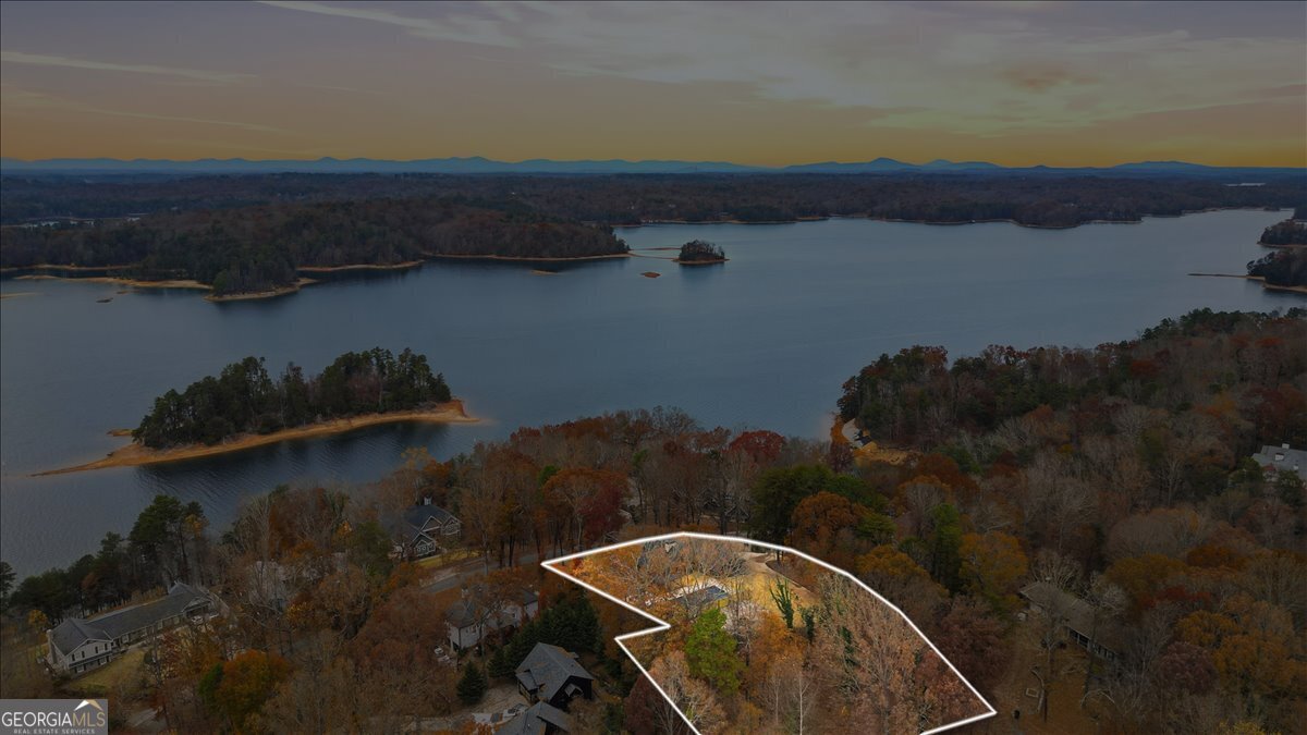 4225 Twin Rivers Drive Gainesville - 37