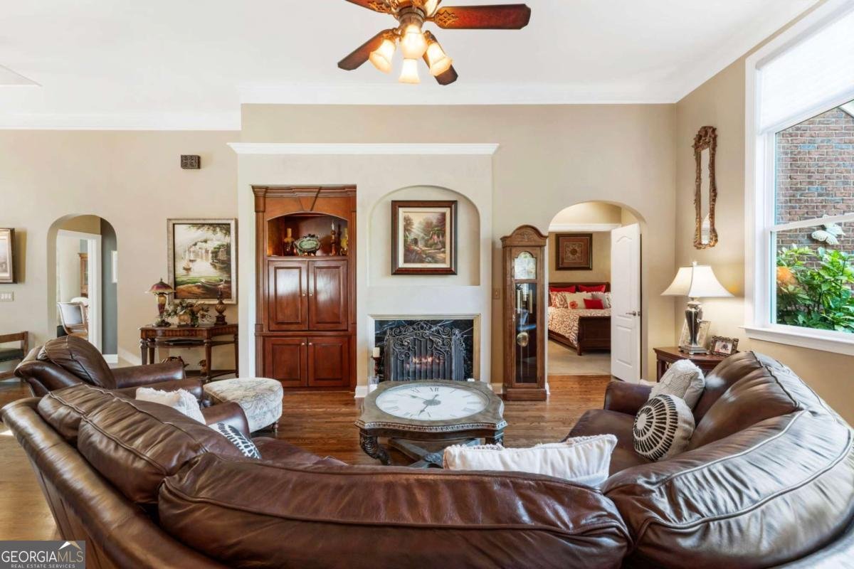 5235 Villa Lake Court Suwanee - 3