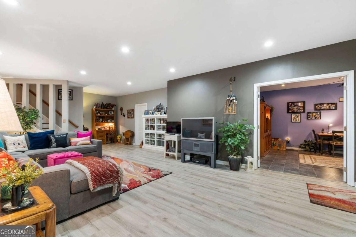 5235 Villa Lake Court Suwanee - 31