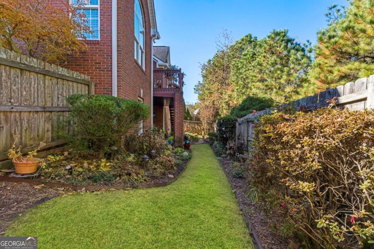 5235 Villa Lake Court Suwanee - 46