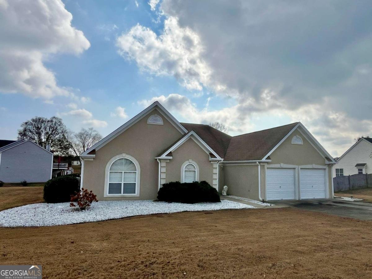 19 Meadow Crest Court Powder Springs - 1