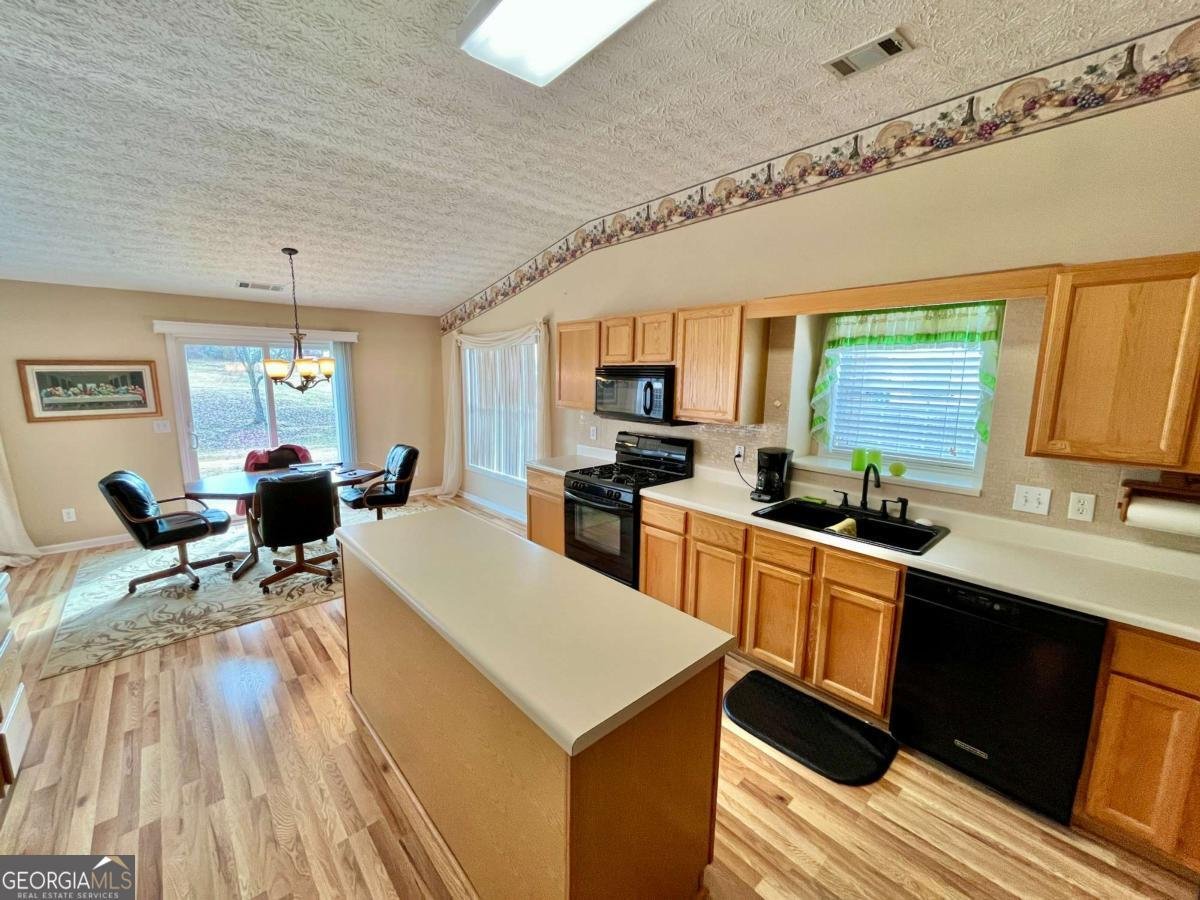 19 Meadow Crest Court Powder Springs - 7