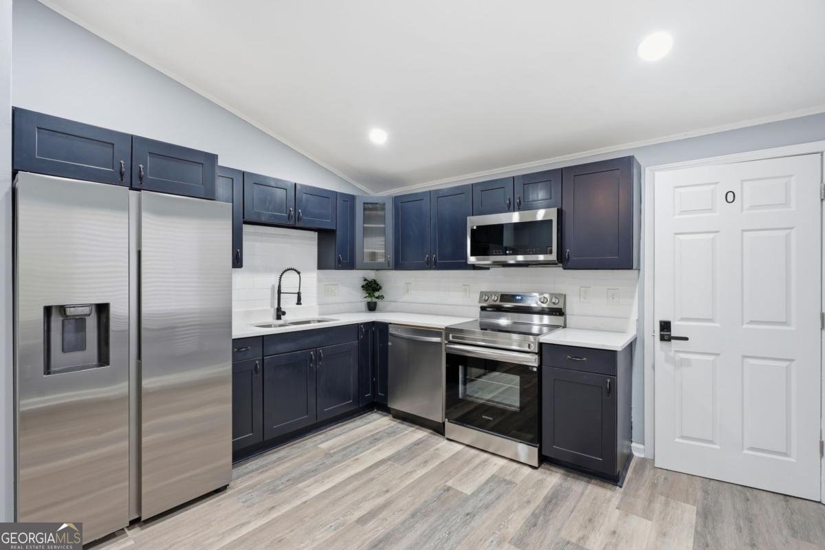 3154 McKenzie Road East Point - 4