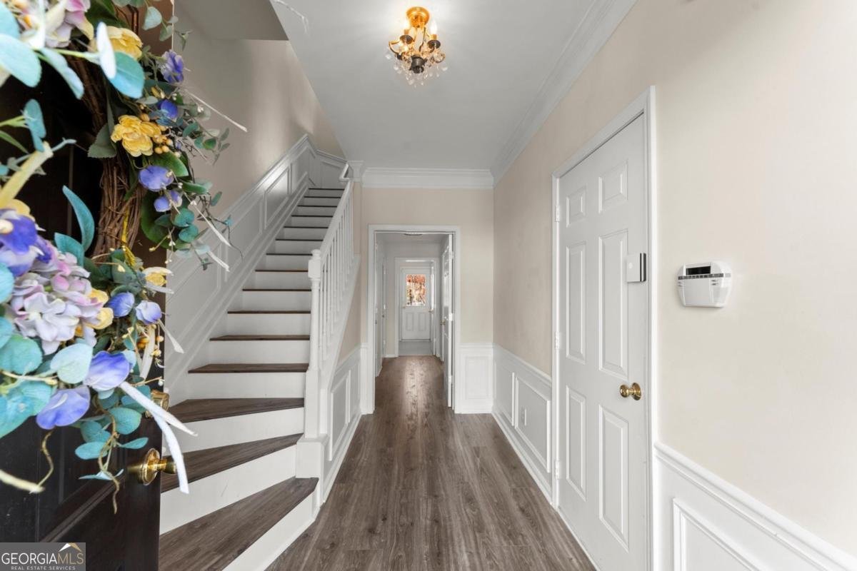 3301 Lathenview Court Alpharetta - 2