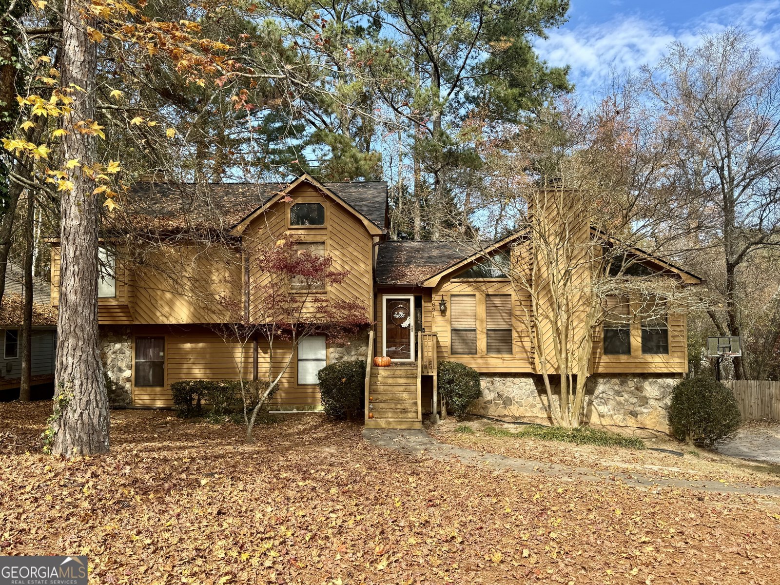 2691 Holly Springs Drive Snellville - main photo