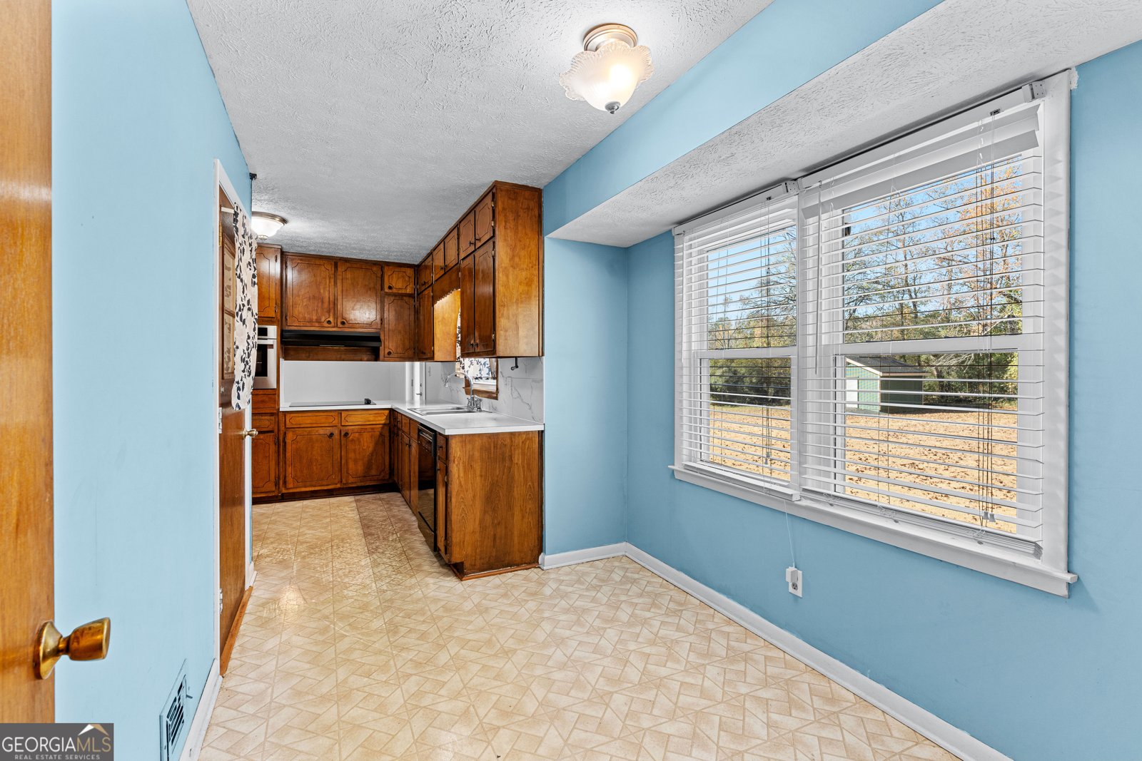 4753 Bell Circle Conyers - 19