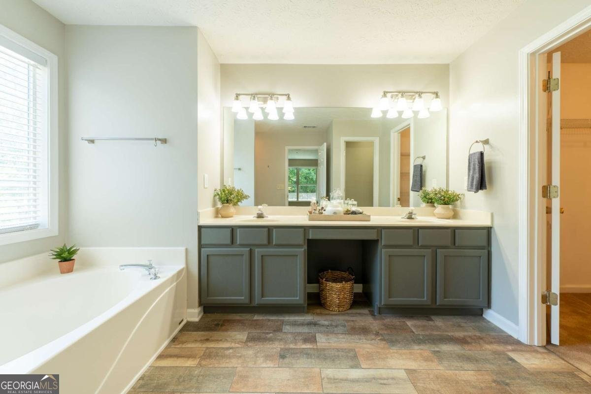 2238 Saint Albans Place Buford - 44