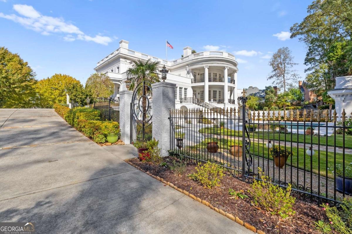 3687 Briarcliff Road Atlanta - 61