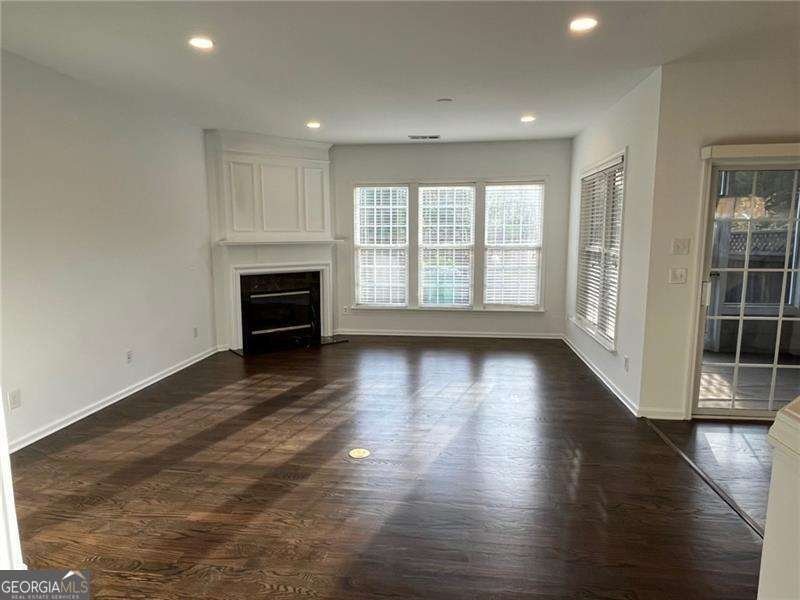 319 Dexter Drive Woodstock - 32