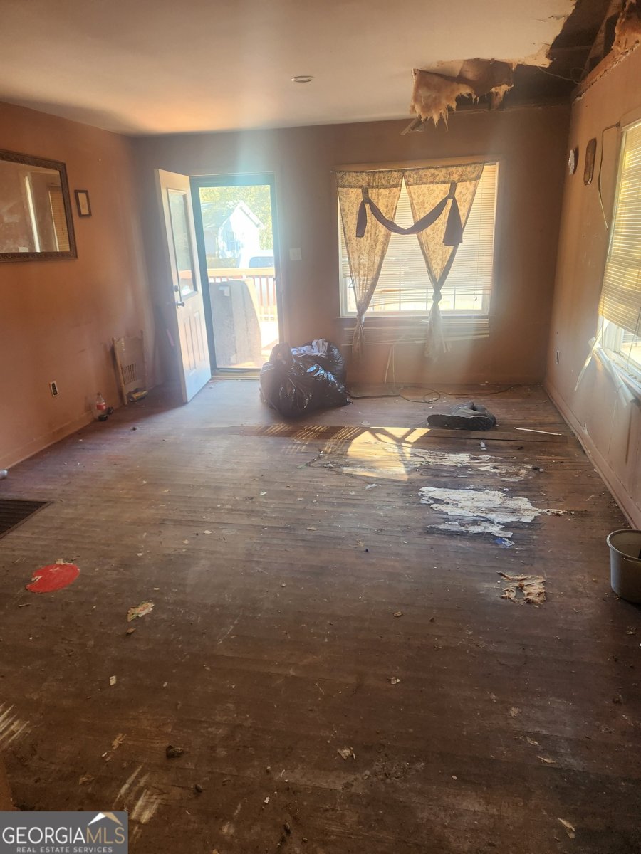 527 Daniel Street Royston - 3