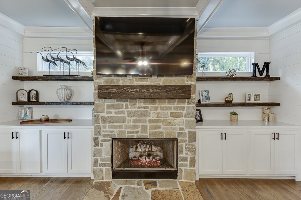 3441 Shoreland Drive Buford - 23