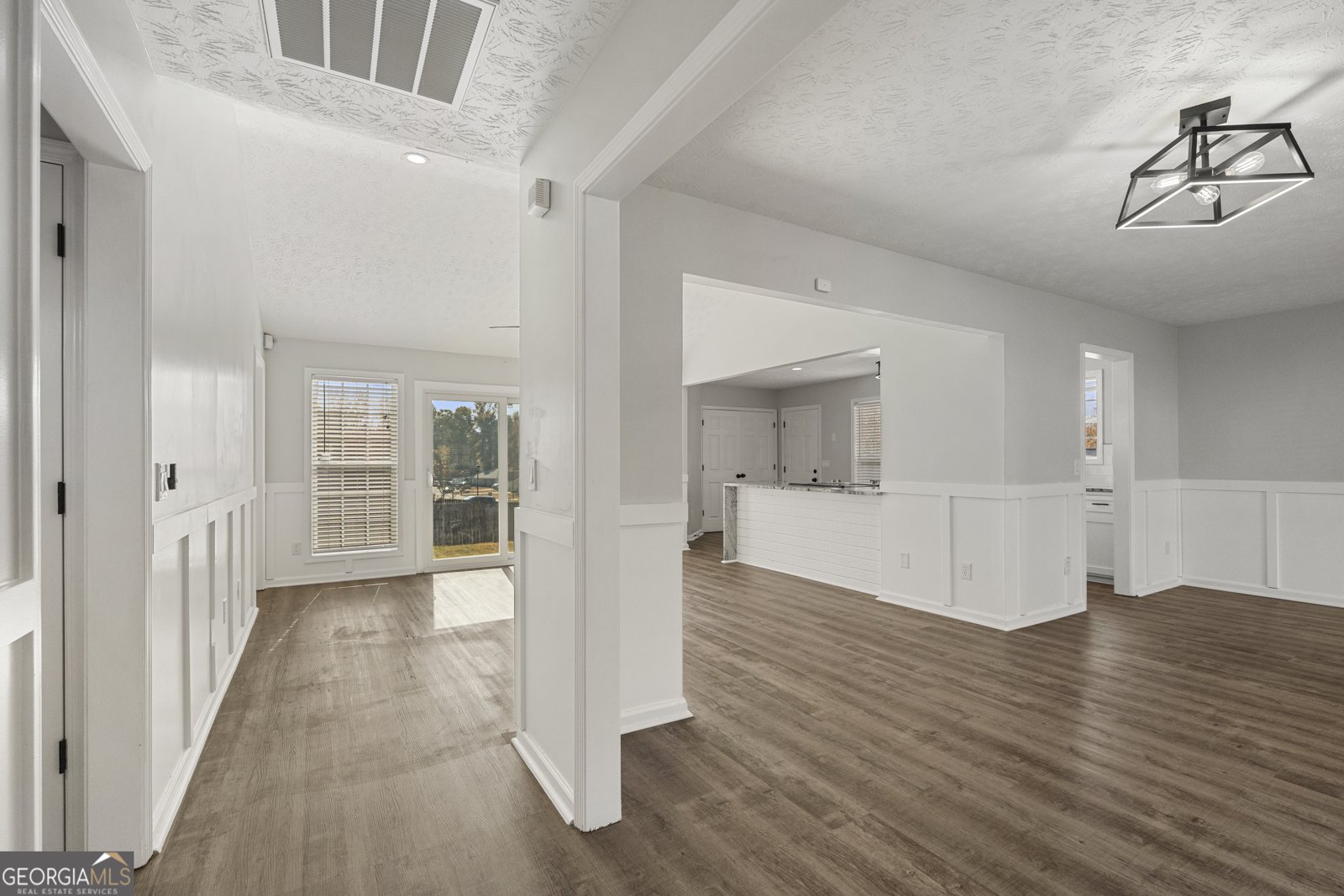 6782 Mitchell Road Columbus - 2