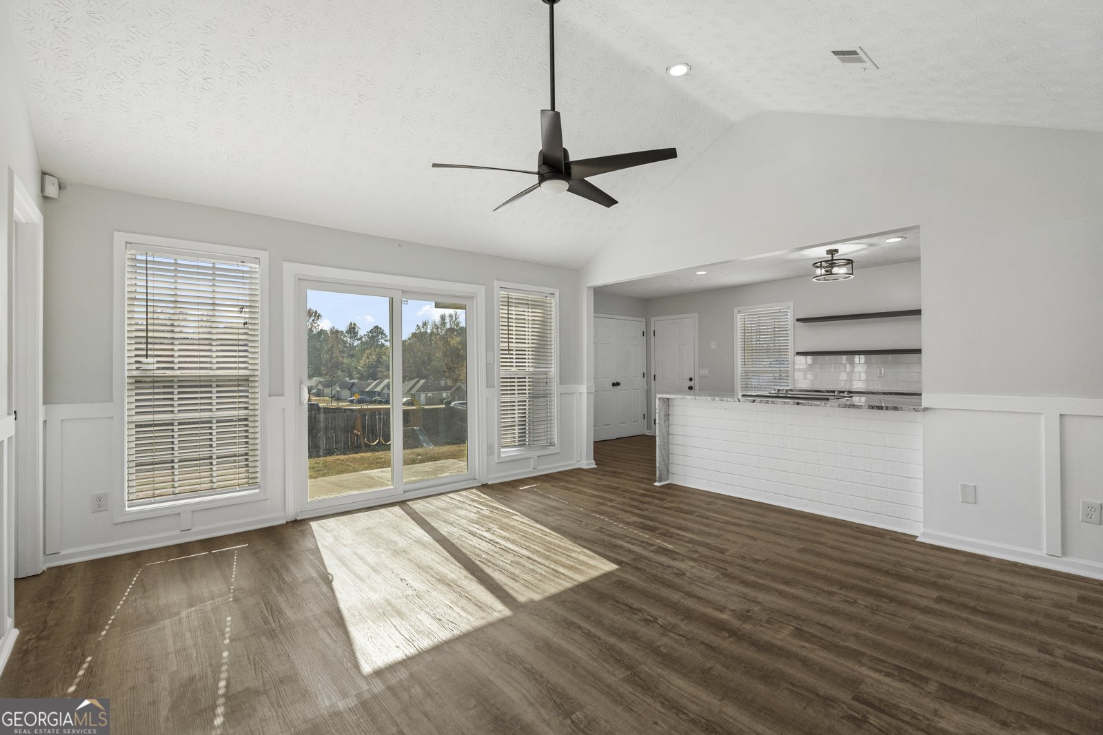 6782 Mitchell Road Columbus - 5