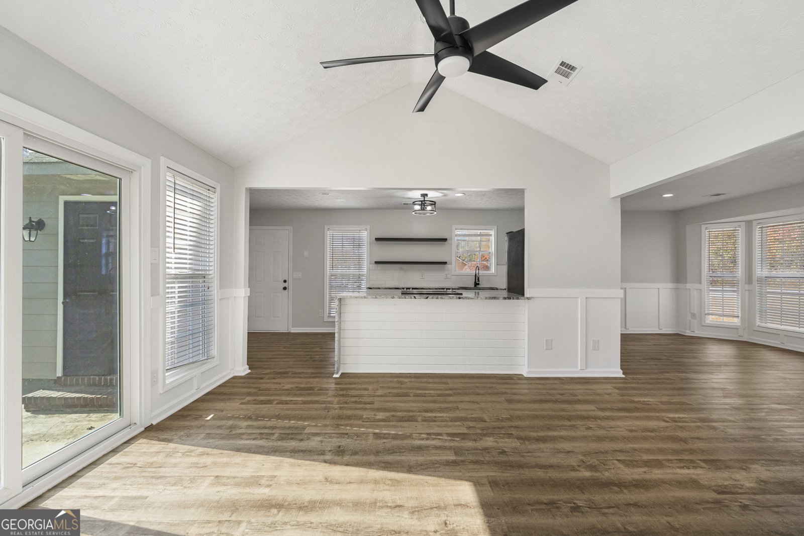 6782 Mitchell Road Columbus - 6