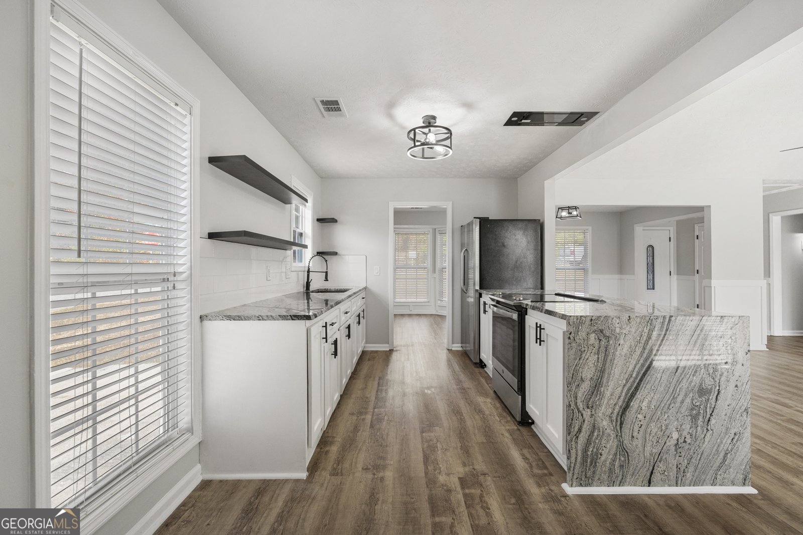 6782 Mitchell Road Columbus - 9