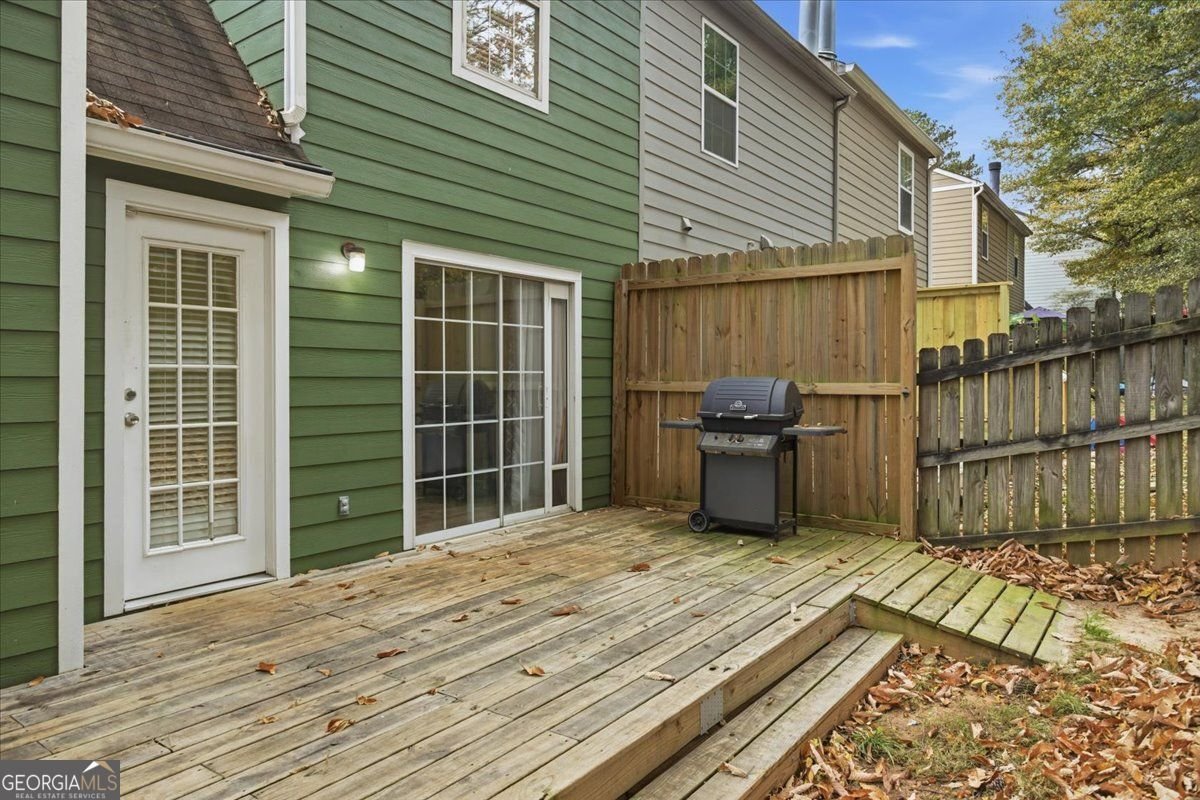 1418 Shiloh Way Kennesaw - 27