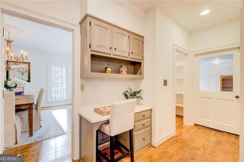 200 Cameron Ridge Drive Atlanta - 19