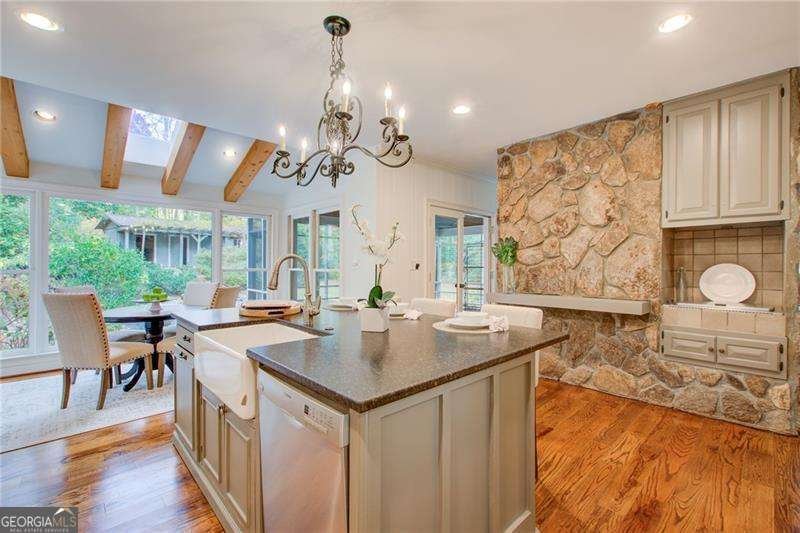 200 Cameron Ridge Drive Atlanta - 22