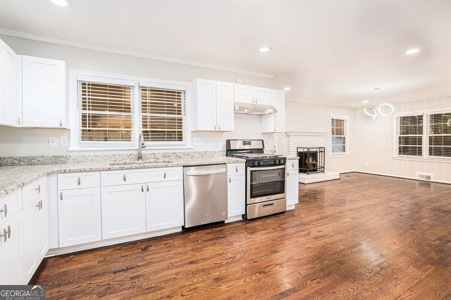 4090 Land O Lakes Drive Atlanta - 4