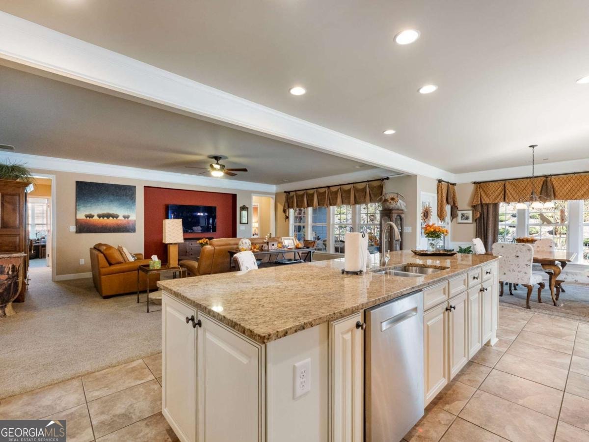 6745 Mill Rock Court Hoschton - 16