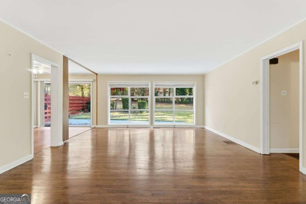 448 THACKERY Place Atlanta - 13