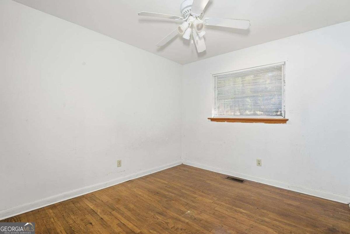 448 THACKERY Place Atlanta - 22