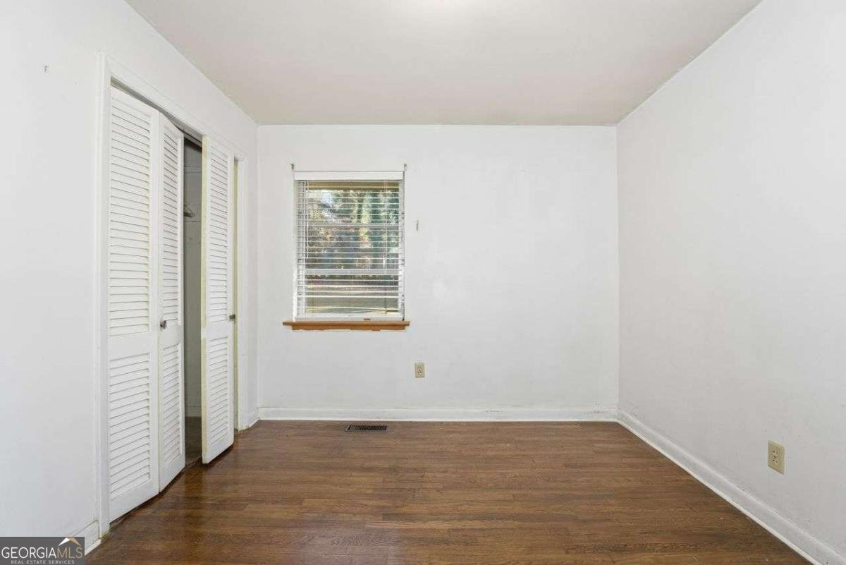 448 THACKERY Place Atlanta - 26