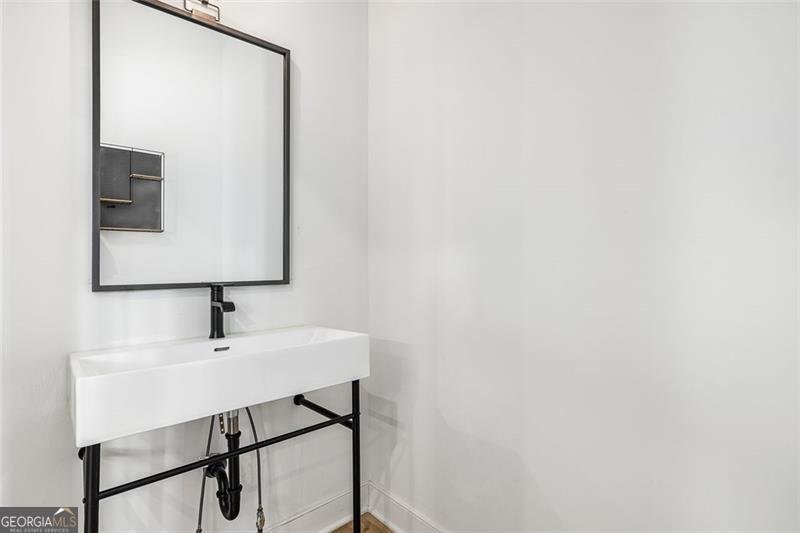 2347 Hosea L Williams Drive Atlanta - 31