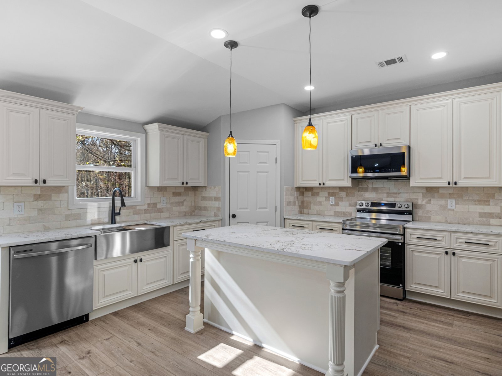 420 Highway 87 Flovilla - 6