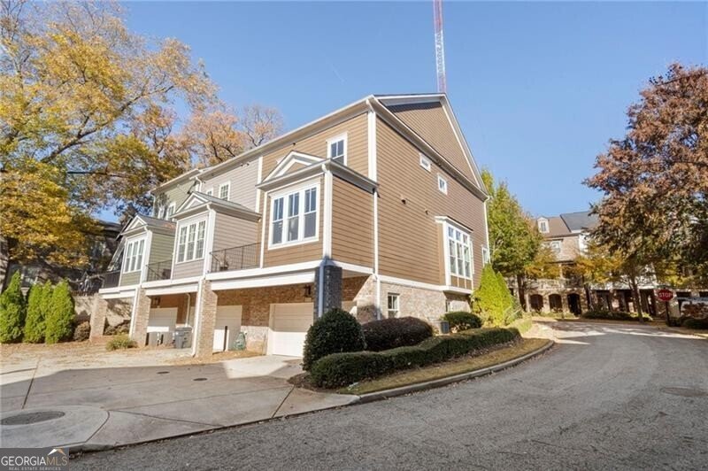 813 East Avenue Atlanta - 9