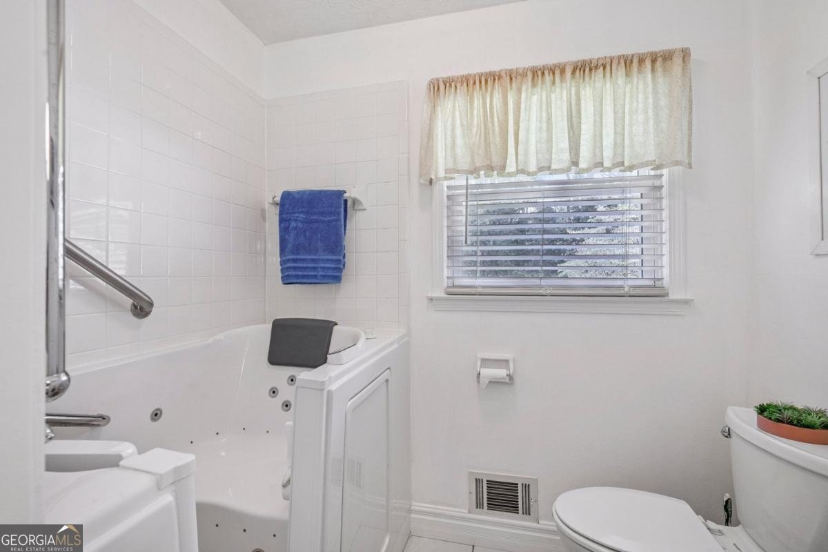 665 Beauregard Boulevard Fayetteville - 22