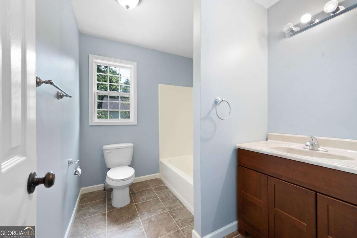 40 Stratford Drive Douglasville - 25